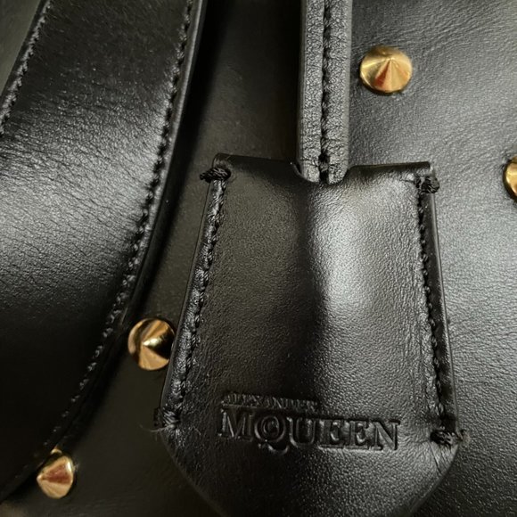 Alexander McQueen black leather gold studded backpack - Picture 7 of 9